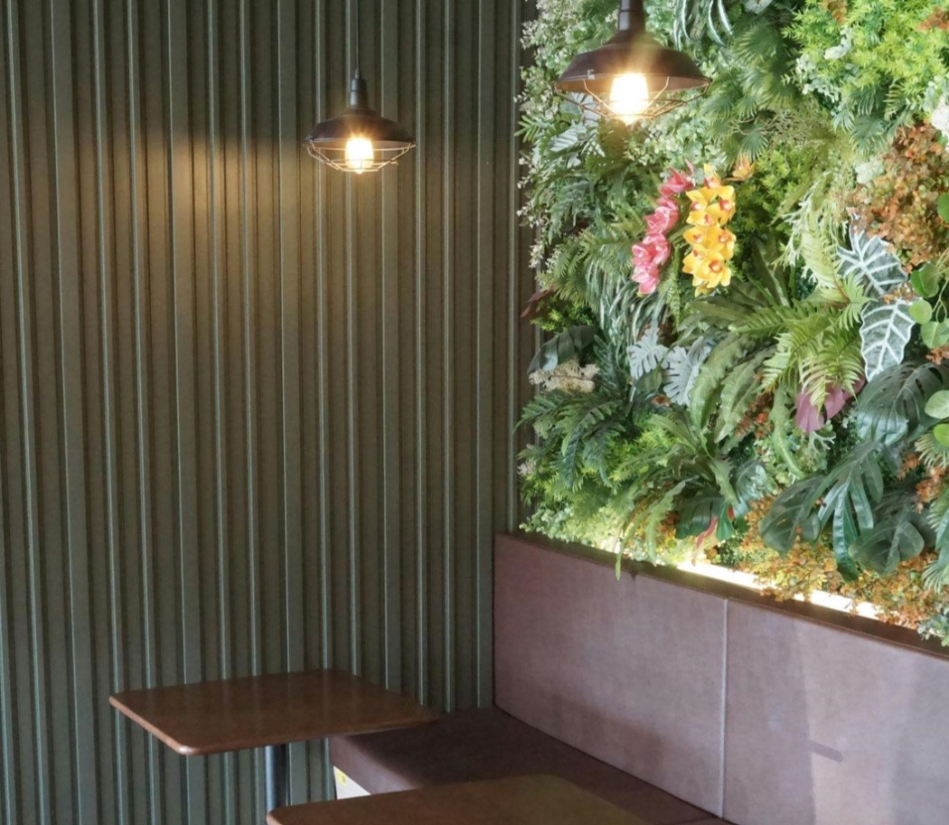 Decorate the Fall with Stunning Artificial Plants